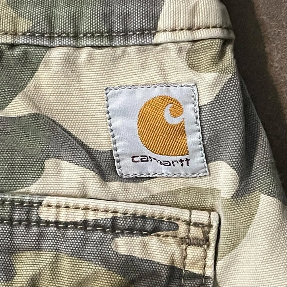 Carhartt Rugged Canvas Cargo Shorts Men’s 38 Relaxed Fit Camo Utility
